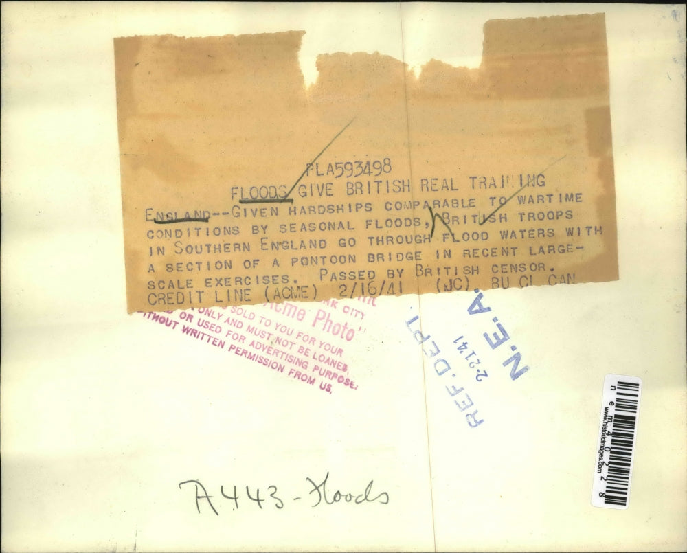 1941 Press Photo British troops train for wartime in seasonal floods - nem40228