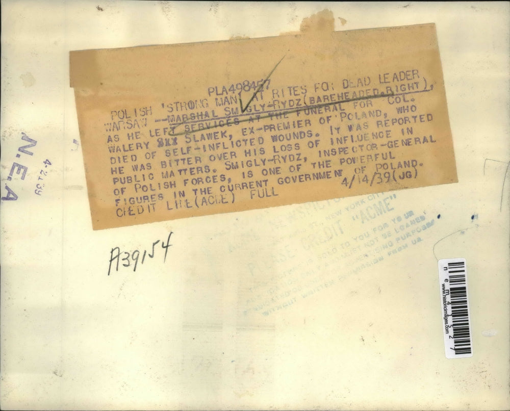 1939 Press Photo Marshal Smigly-Rydz Leaves Funeral Services for Walery Slawek