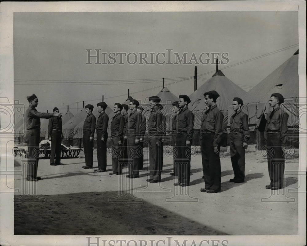 1940 Press Photo Enlistees and Reservists Settling Down at Fort George Meade