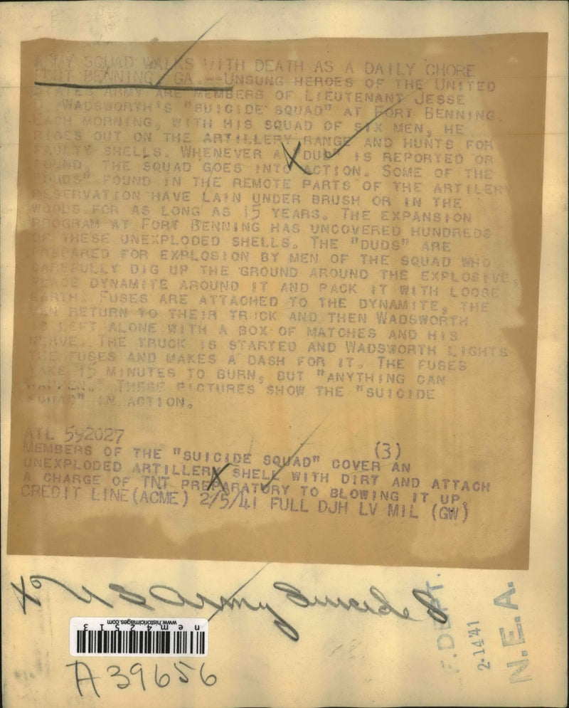 Load image into Gallery viewer, 1941 Press Photo Ft Benning Ga so called suicide squad &amp; unexploded artillery
