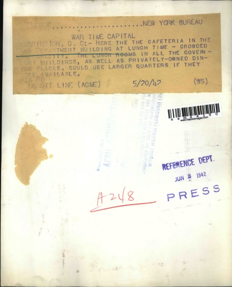 1942 Press Photo DC War Department building crowds at lunch rooms - nem44390