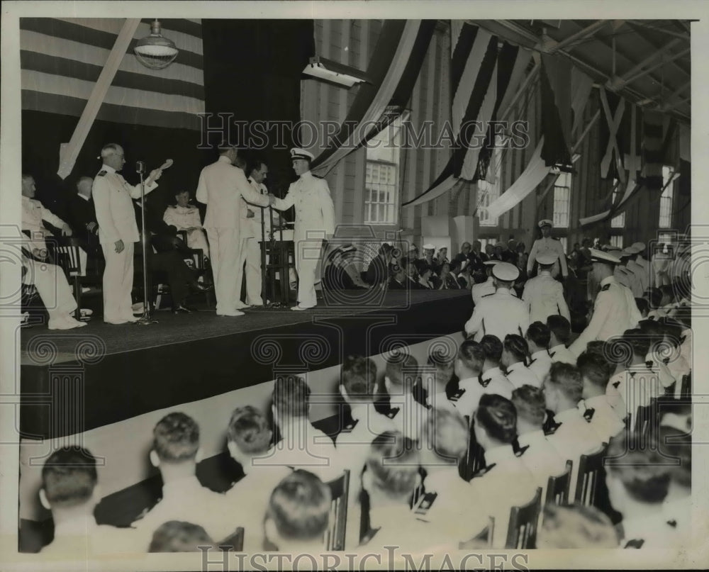 1941 Press Photo Adolphus Andrews Presents Commissions on USS Prarie State