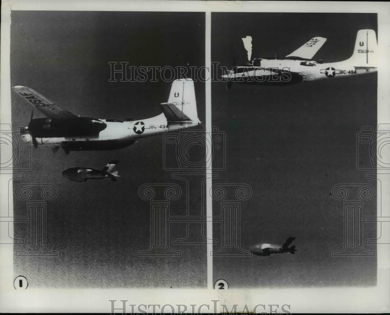 Load image into Gallery viewer, 1955 Press Photo Military Planes in air - nem48556
