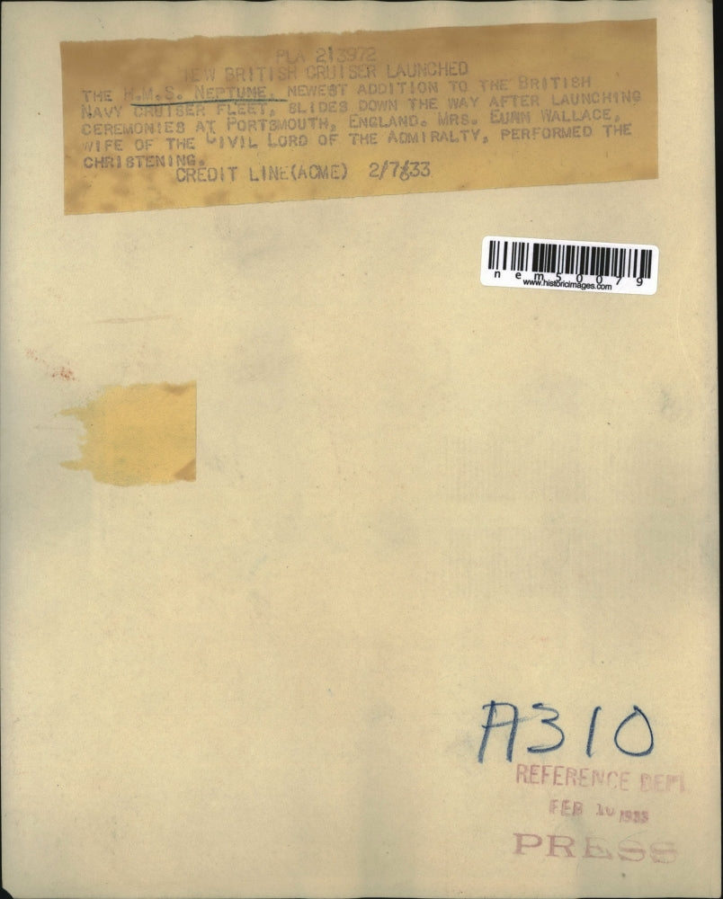 1933 Press Photo British Navy Cruiser Neptune during launching ceremonies