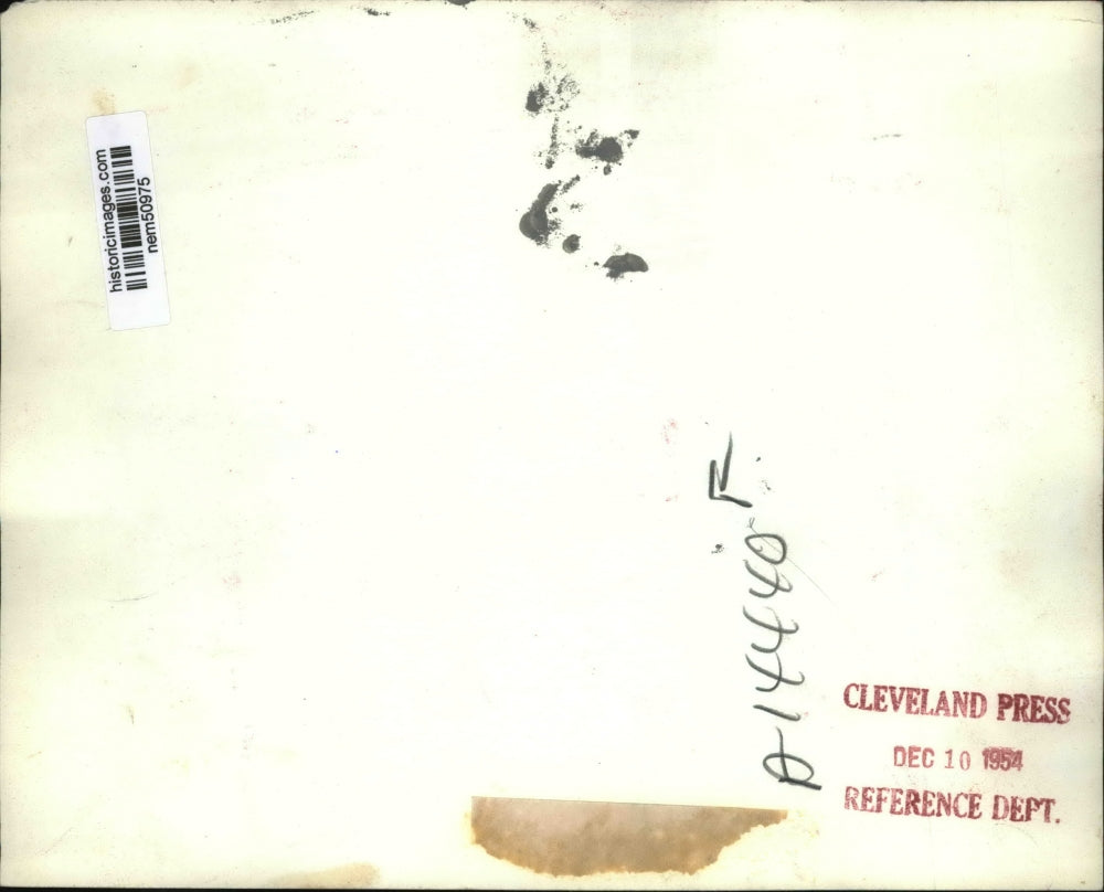 1954 Press Photo Work on Aircraft Carrier USS Forrestal Continue Despite Weather