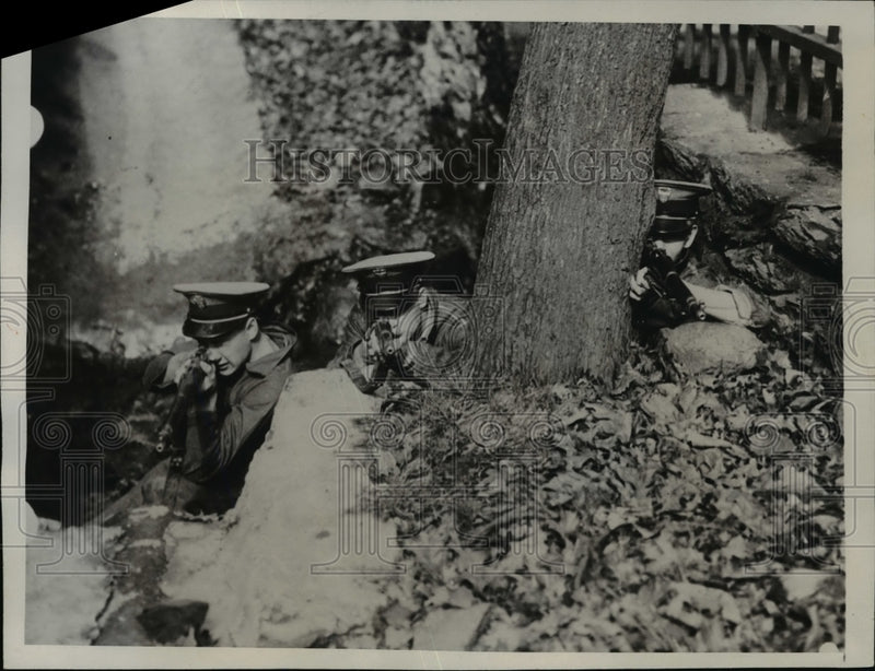 Load image into Gallery viewer, 1932 Press Photo Cadets at Valley Forge Academy Go Through Govt Inspection Day
