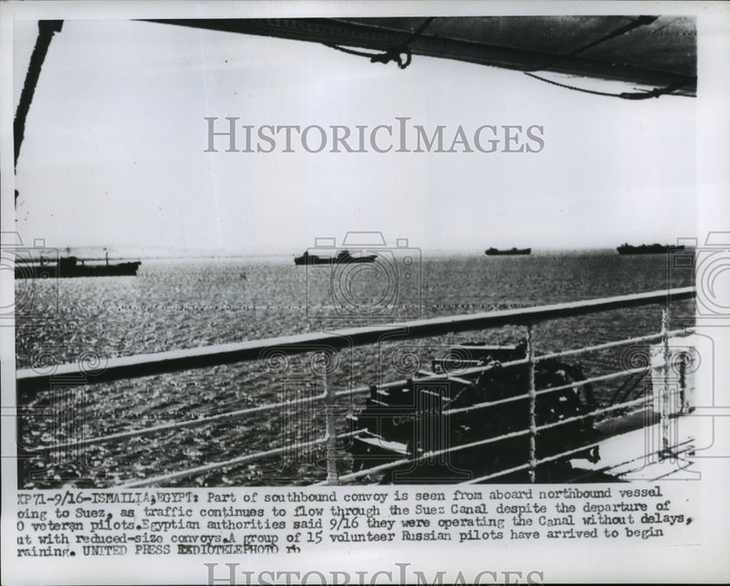 Load image into Gallery viewer, 1956 Press Photo Convoy of North Bound Vessels going to Suez - nem52164

