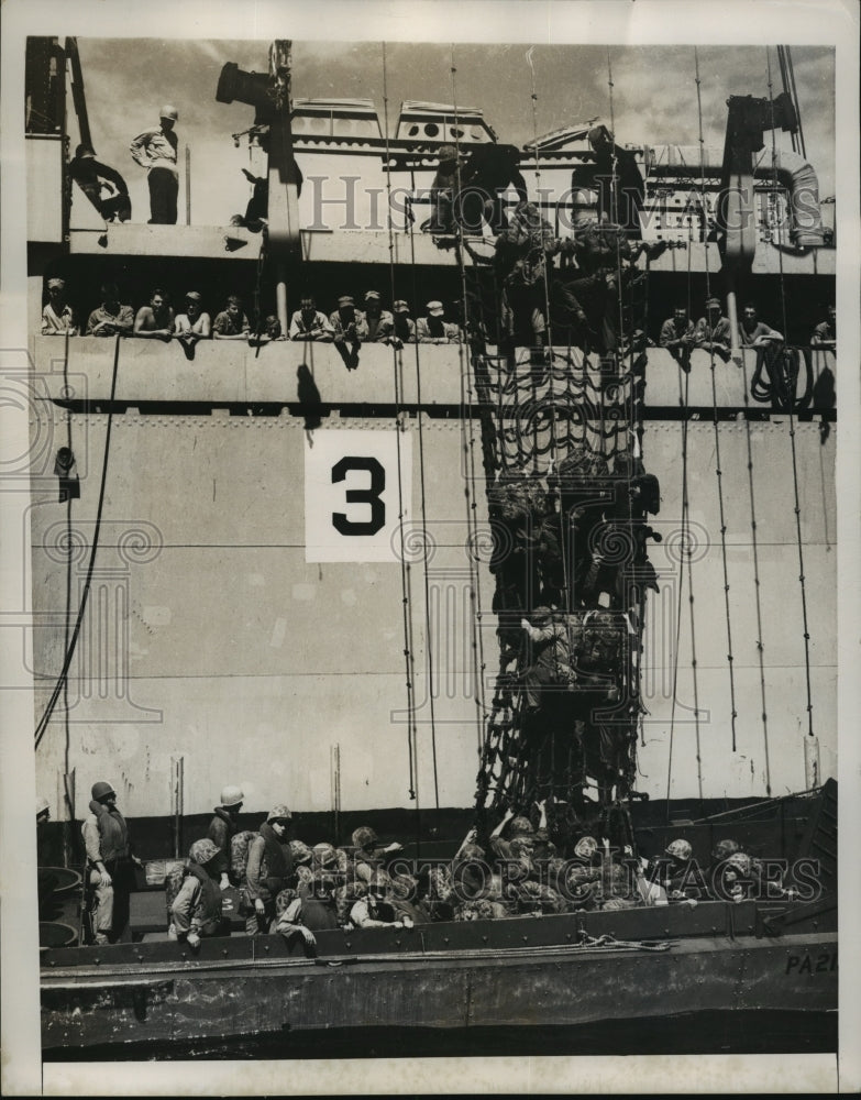 1949 Press Photo American Marines join Atlantic Fleet Maneuvers in the Caribbean