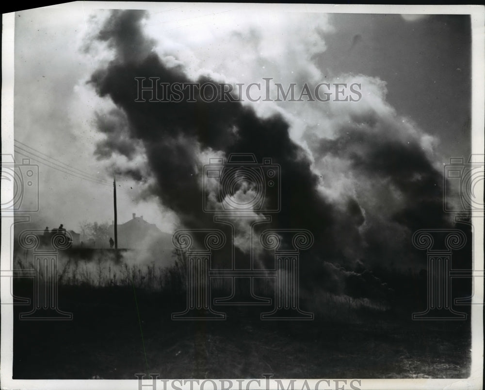 1941 Press Photo Mt Croghan SC 112th Infantry lays smoke screen on maneuvers- Historic Images