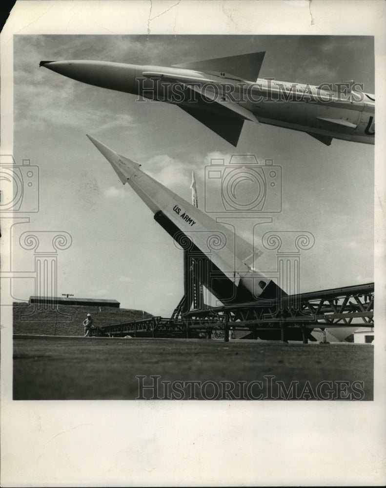 Load image into Gallery viewer, 1959 Press Photo Nike Hercules U.S Air Missiles joins Ajax - nem53433
