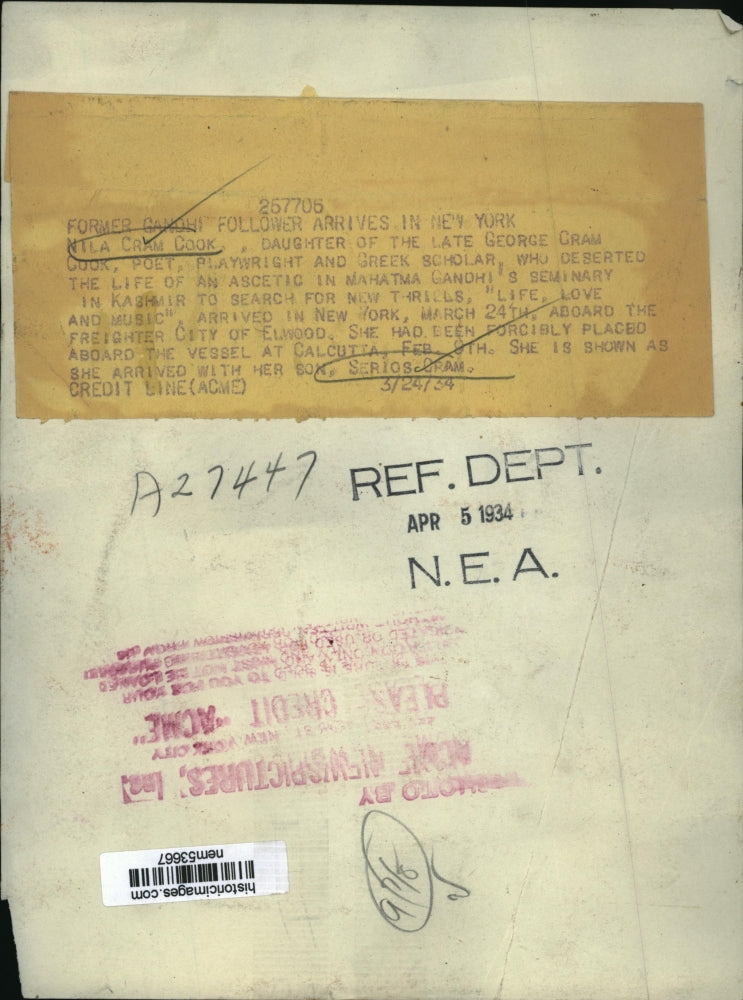 1934 Press Photo Nila Cram Cook and son aboard the "City of Elwood" Freighter