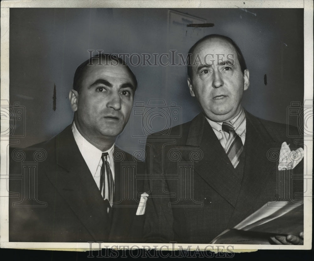 1938 Press Photo Col Martin Snyder & attorney Jerry Giebler file for new trial