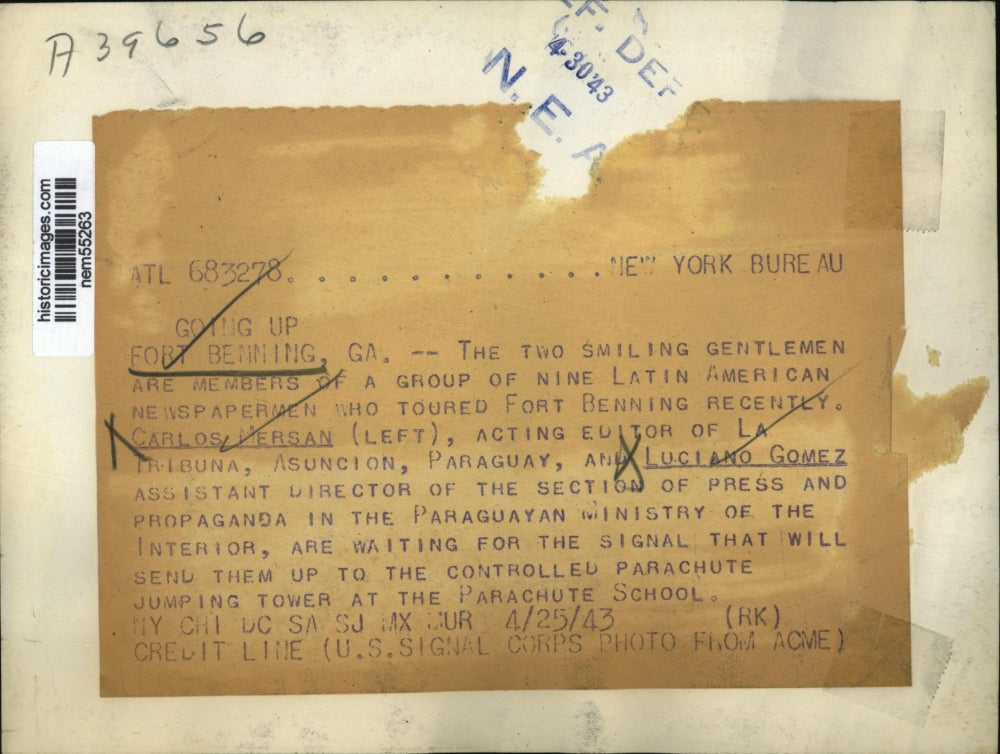 1943 Press Photo Carlos Mersan & Luciano Gomez View Parachute Jumping Tower