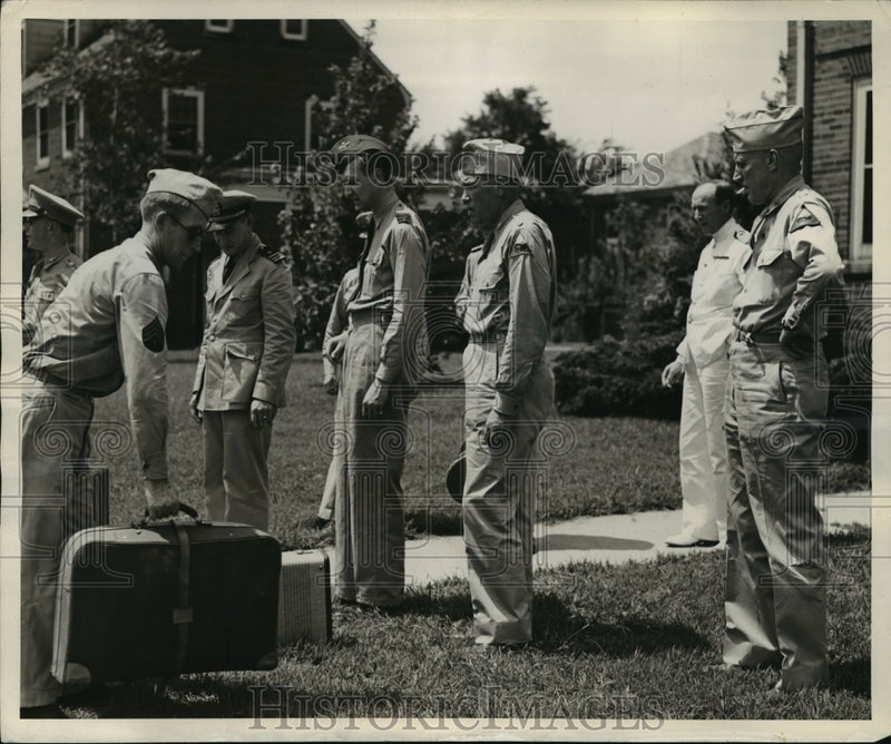 Load image into Gallery viewer, 1942 Press Photo Armed Force Officers Club arrived at Godman Field Fort Knox
