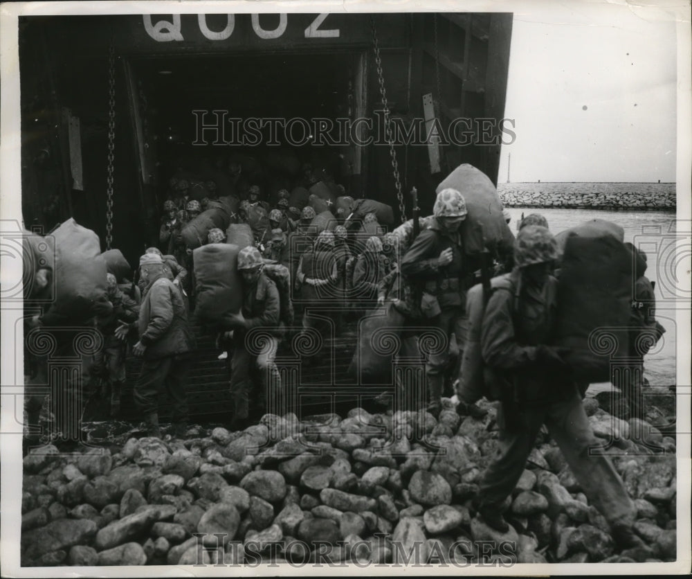1951 Press Photo U.S. Military Set Foot on Korean Soil For First Time