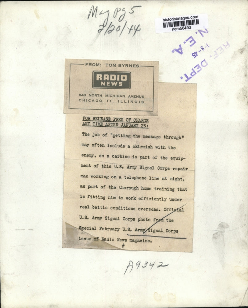 1945 Press Photo Carbine Part of Equipment of U.S. Army Signal Corps Repair Man