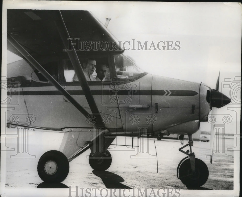 1959 Press Photo Boxing champion Johansson learns to become a licensed pilot