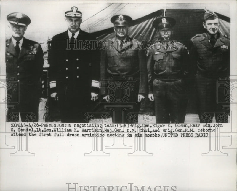 Load image into Gallery viewer, 1953 Press Photo UN Negotiating team attend first full dress armistice meeting
