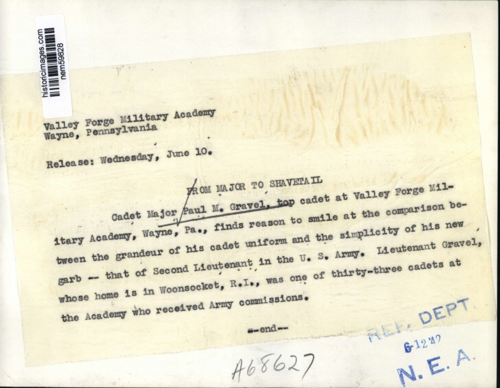 1942 Press Photo Paul Gravel of Valley Forge Military School receives commission