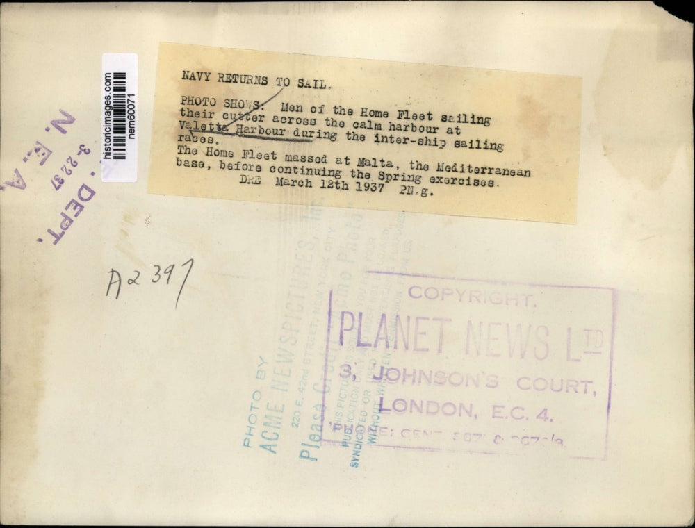 1937 Press Photo Home Fleet crews sail across Valetta Harbour during Spring race