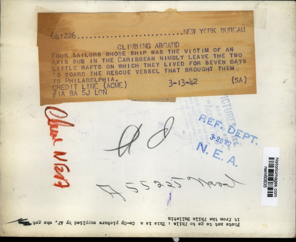 1942 Press Photo Sailors leave rafts and board the Rescue Vessel - nem60835