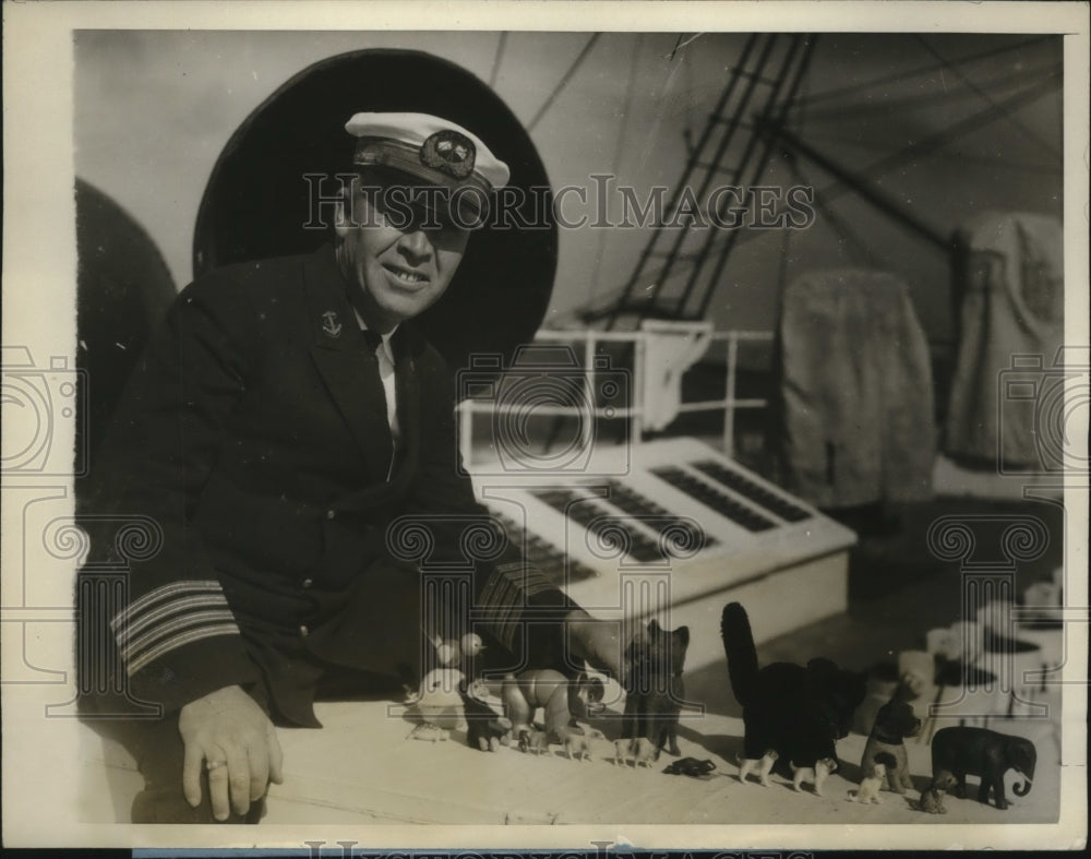 1928 Press Photo Captain A.A. Sawyer of the S.S Calawaii Los Angeles - nem60917