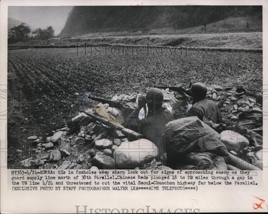 1951 Press Photo GIs keep watch & guard the 38th Parallel supply line, Korea- Historic Images