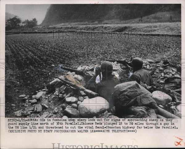 1951 Press Photo GIs keep watch & guard the 38th Parallel supply line ...
