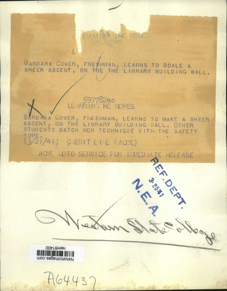 1941 Press Photo Barbara Cover of Western State College learns to ascent on wall