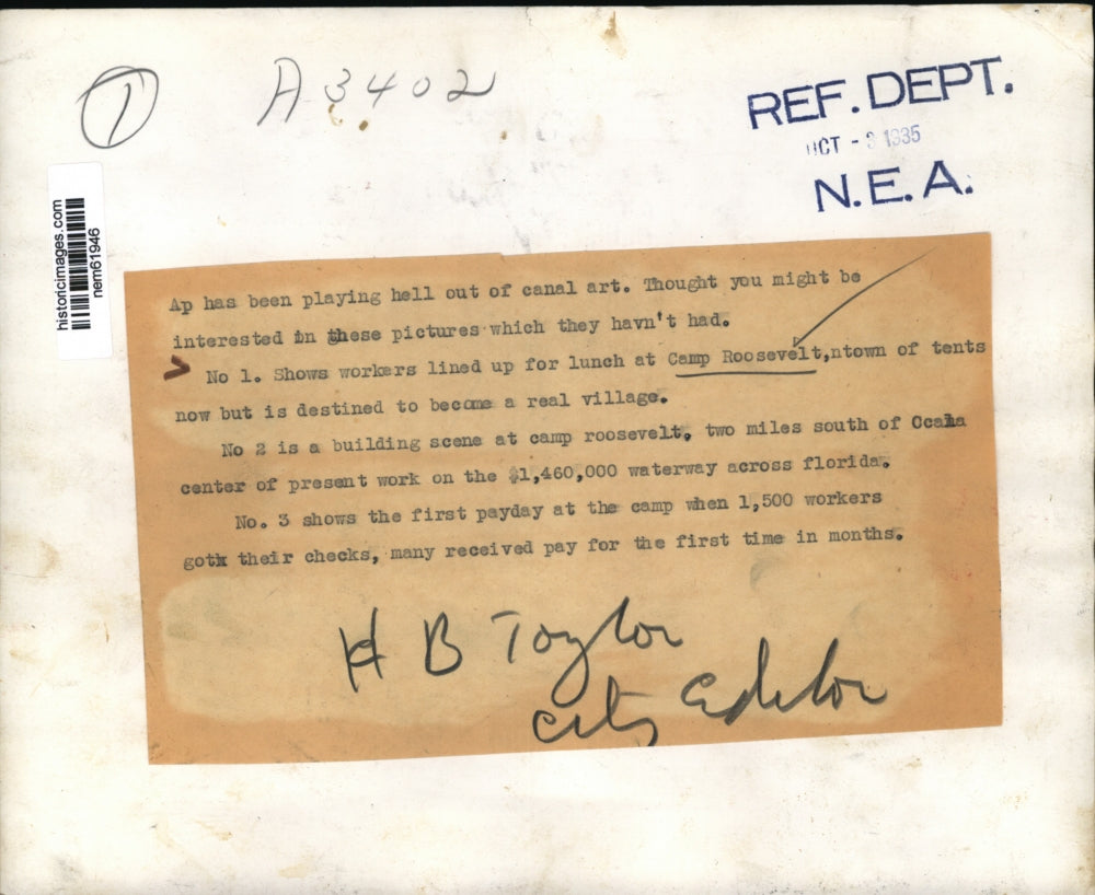 1935 Press Photo Workers lined up for lunch at Camp Roosevelt - nem61946