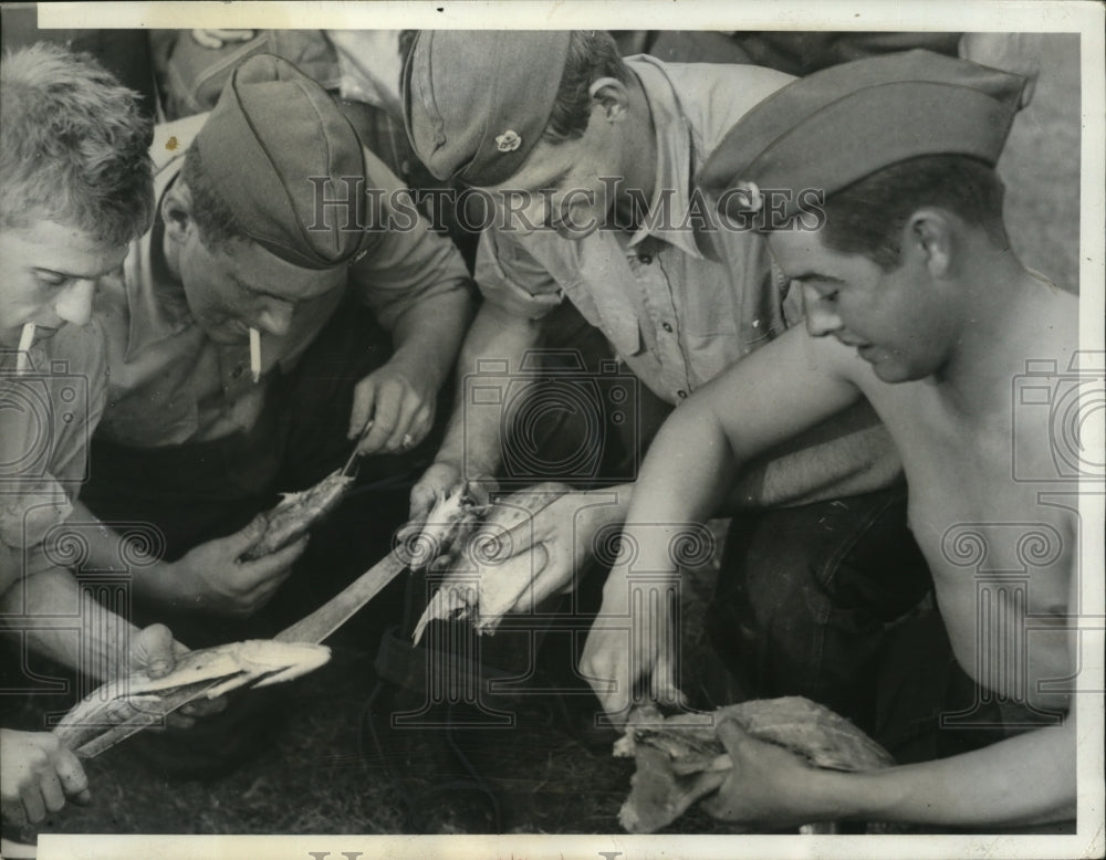 1940 Press Photo Masachusetts Coastal Guardsmen at Camp Hullen Training