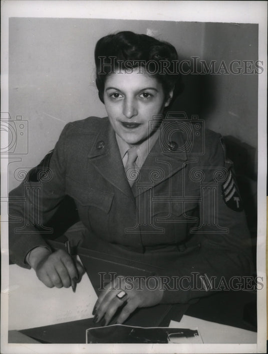 1945 Press Photo Kanneli Koulouvaris calls off wedding with Captain Carl Schultz