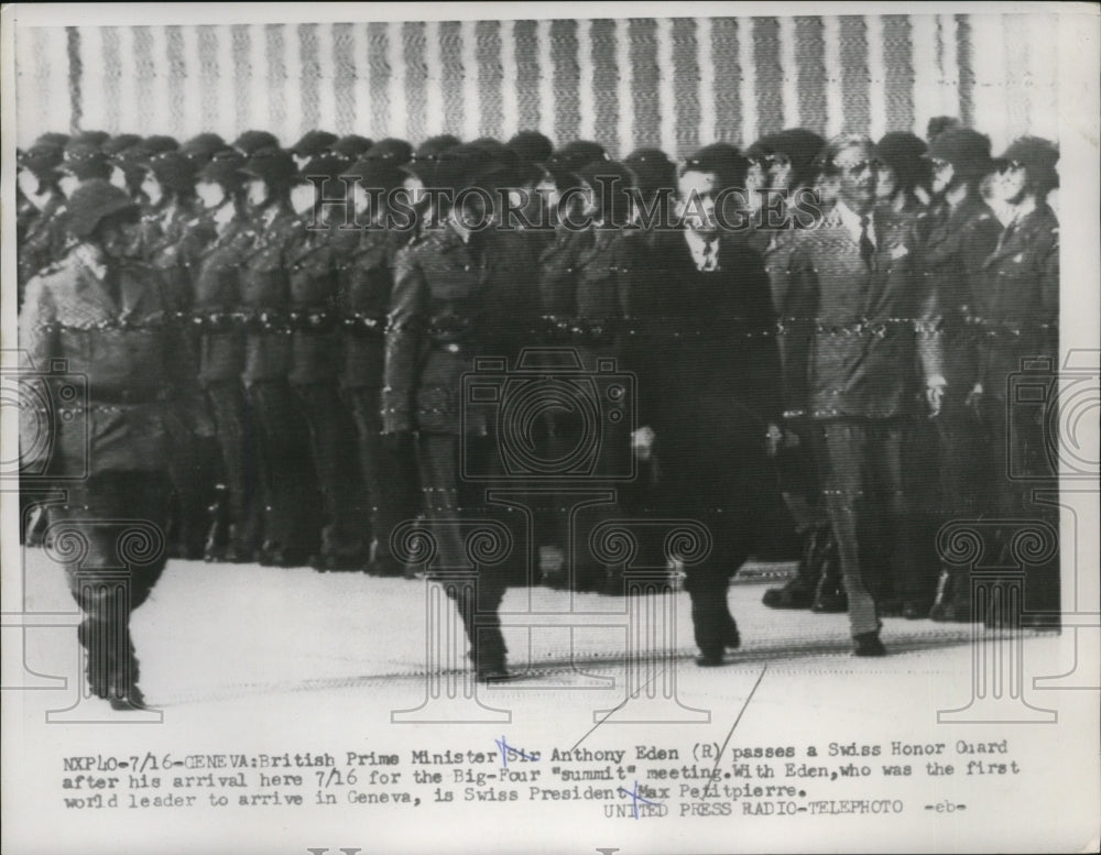 1955 Press Photo Prime Min. Eden pass a Swiss Honor guard with Swiss President