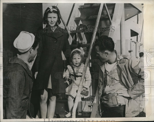 1944 Press Photo New Zealand born daughters of Airways official arrive America