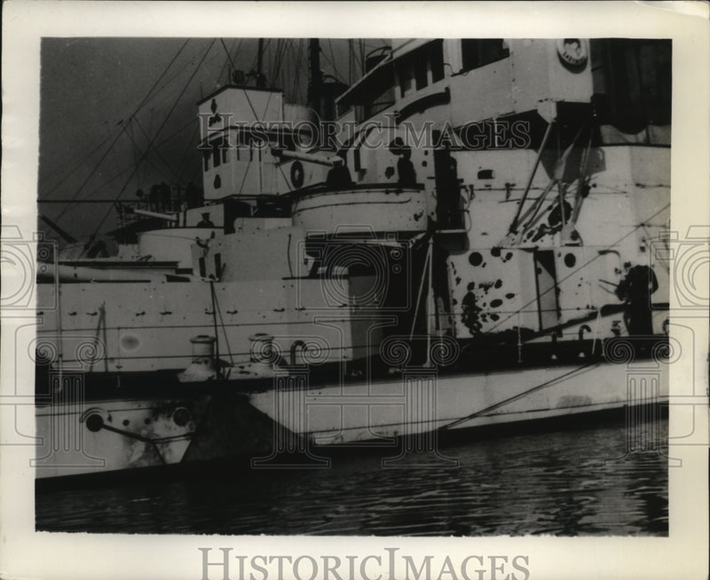 Load image into Gallery viewer, 1937 Press Photo The Ship Ladybird showing the big hole caused by Japanese Bombs
