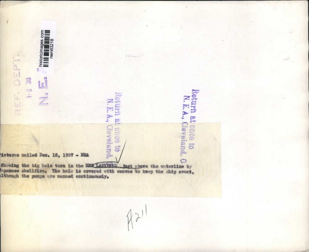 1937 Press Photo The Ship Ladybird showing the big hole caused by Japanese Bombs