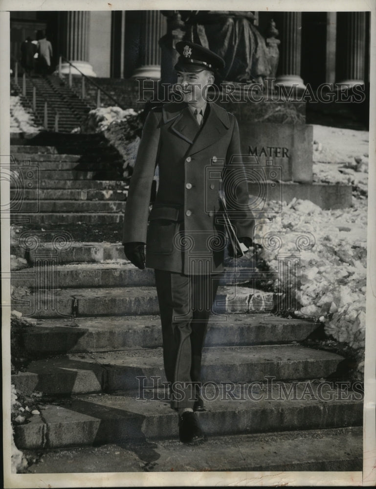 1948 Press Photo John Eisenhower enrolls in English class at Columbia University