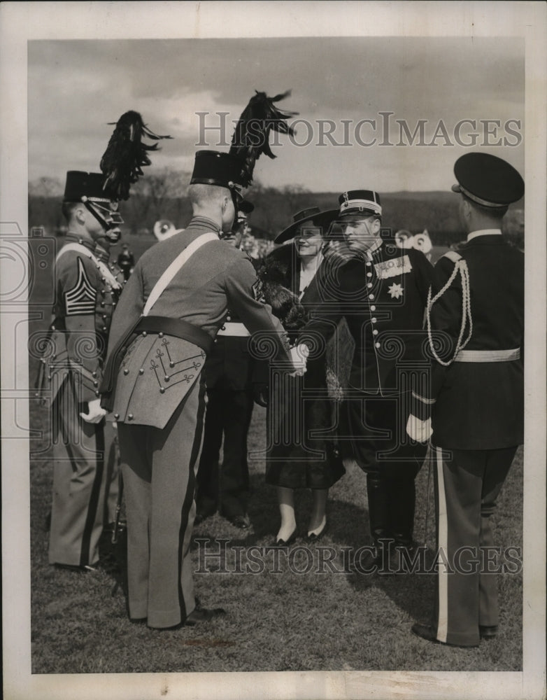 1939 Press Photo Crown Prince Olay Shakes Hands With Adjutant Cadet Goodpaster