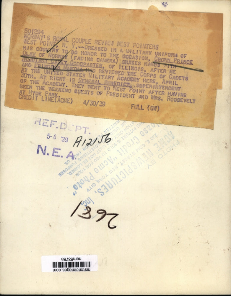 1939 Press Photo Crown Prince Olay Shakes Hands With Adjutant Cadet Goodpaster