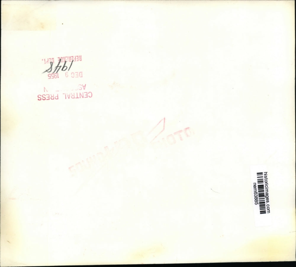 1955 Press Photo Soldier stand guard at French and Spanish Morocco at Bou Zin