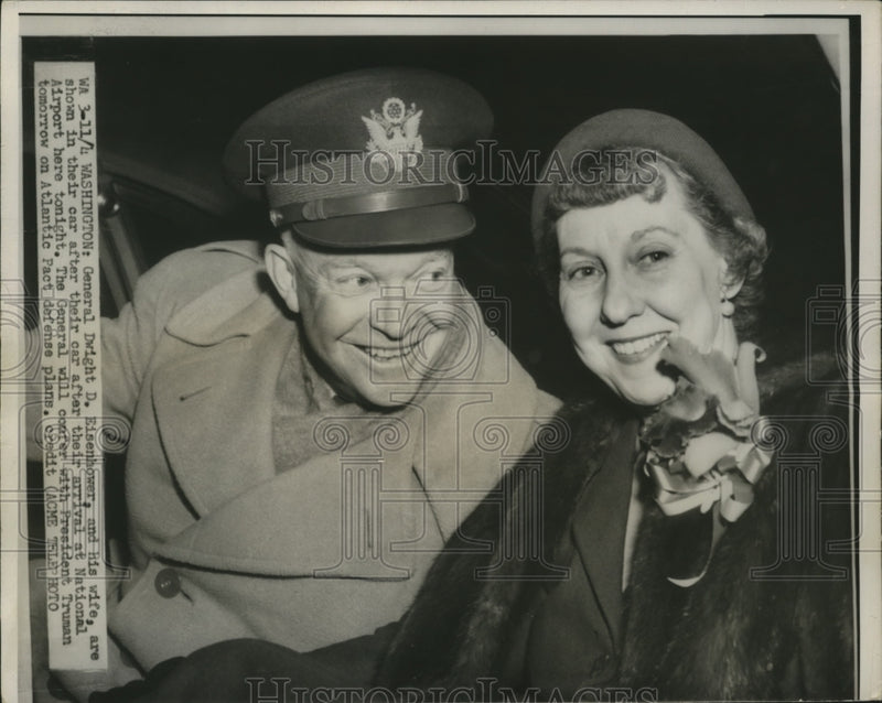 Load image into Gallery viewer, 1951 Press Photo General Dwight Eisenhower and wife arrives at National Airport
