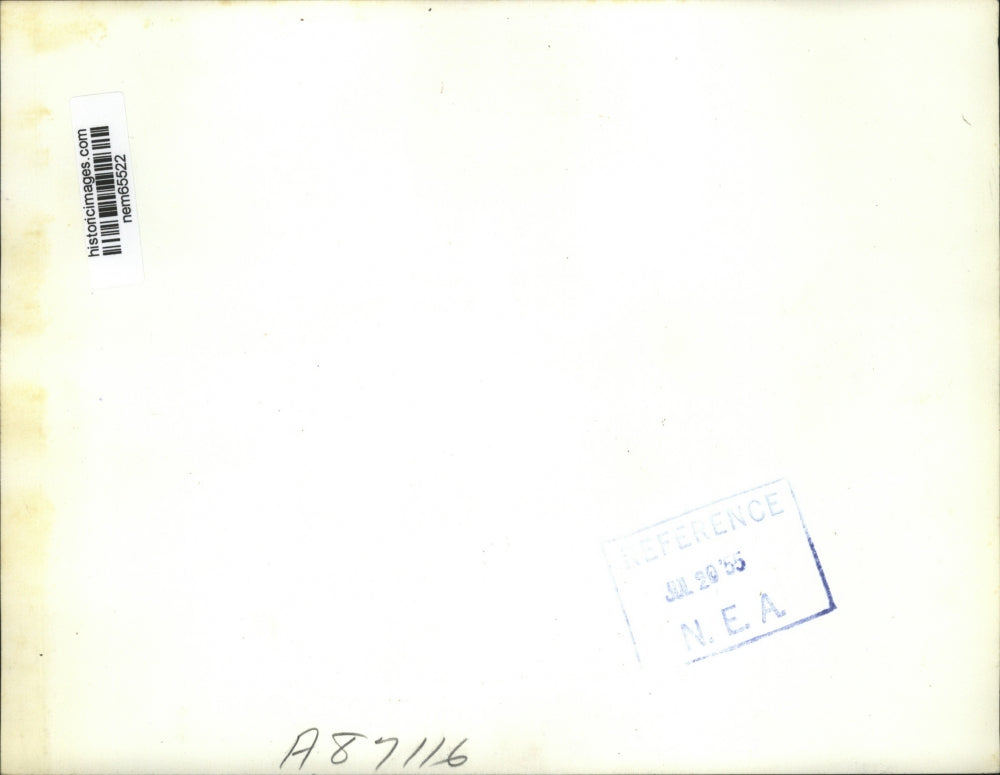 1955 Press Photo Pilots of American Bomber which was fired by Russian Fighters