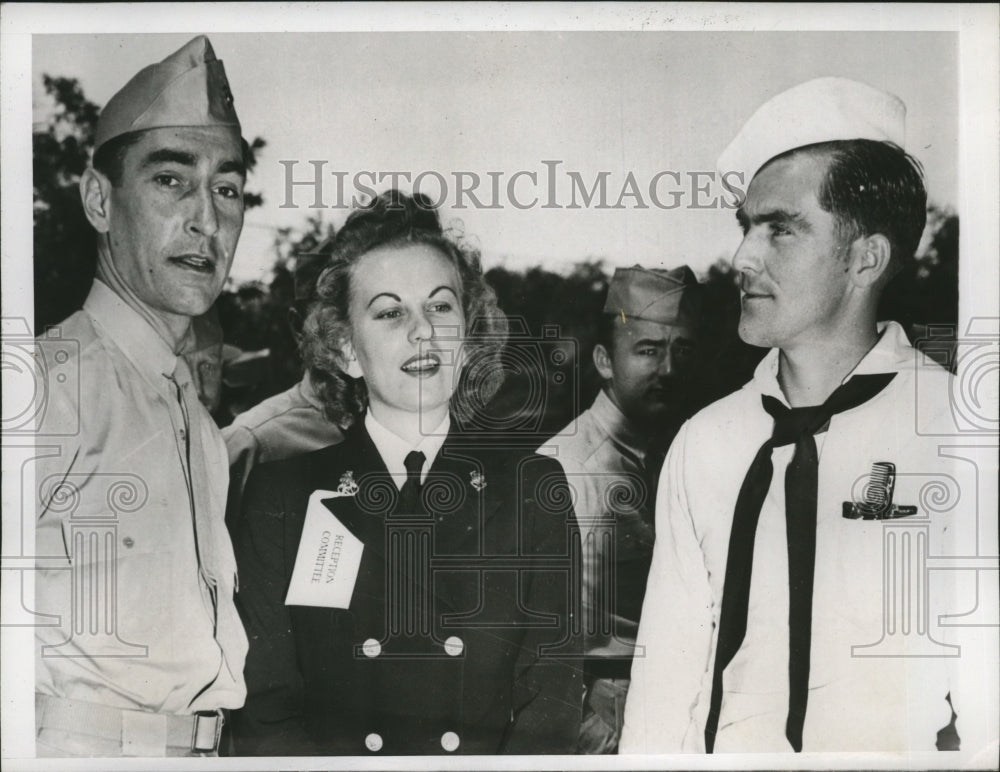 1944 Press Photo Manuel Hoffman, Ensign Marie Reppa and Eugene Hahn In Pacific