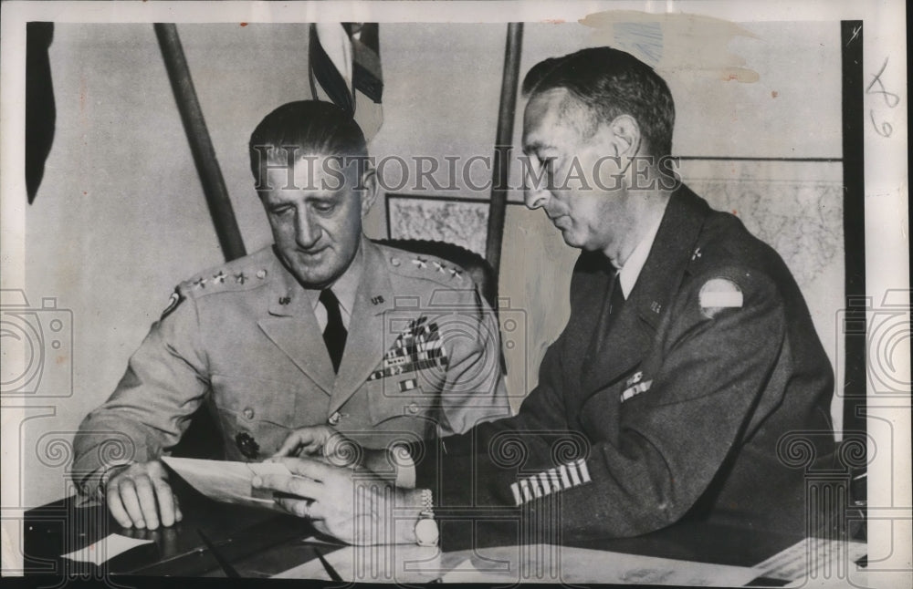 1952 Press Photo General John Hodge succeeds General Mark Clark as Army head