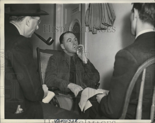 1938 Press Photo Crawford Shaffer at vigil in General John Pershing's bedside