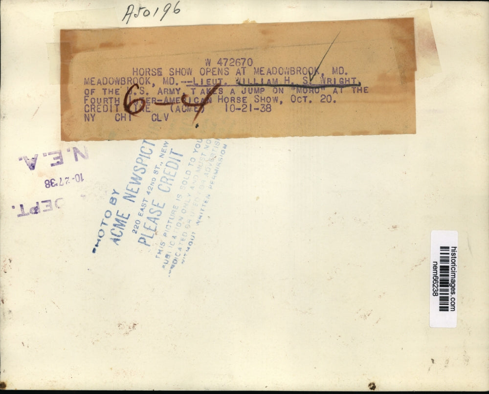 1938 Press Photo Lieutenant William Wright at the Inter American Horse Show