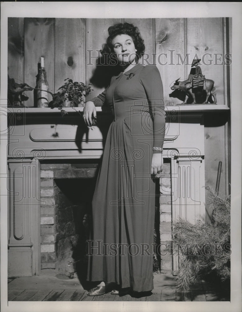 1946 Press Photo WAC Maj. Jeanne Swann posed for Screen Test - nem66377