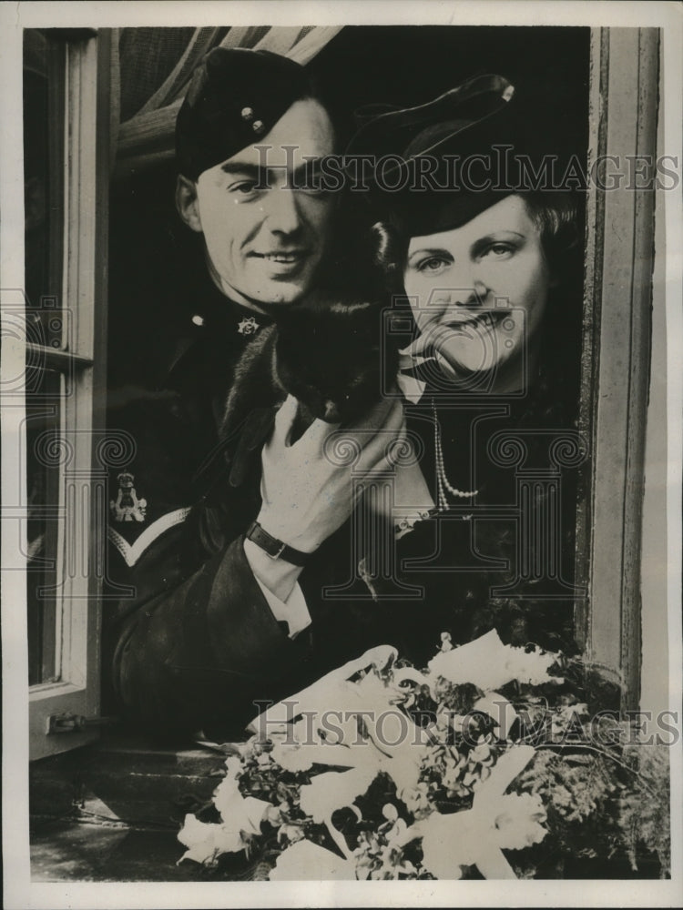 Load image into Gallery viewer, 1938 Press Photo Irene Scott married Matthew Rodgers after 1st fiance hung
