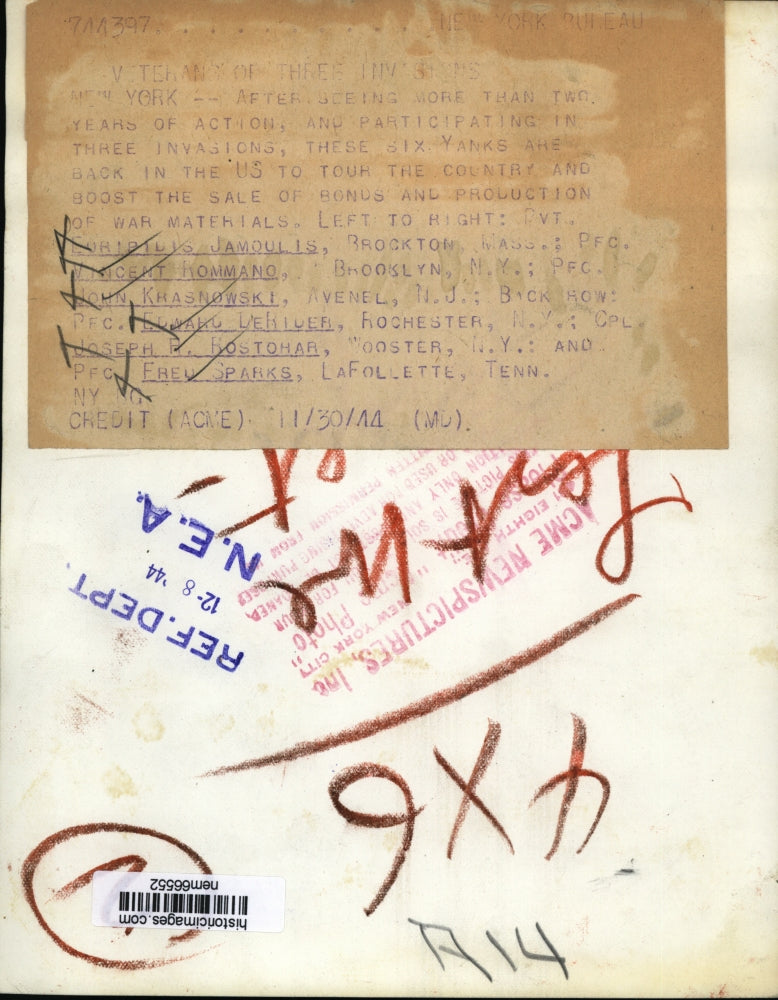 1944 Press Photo American soldiers tour the country to promote war bond sales