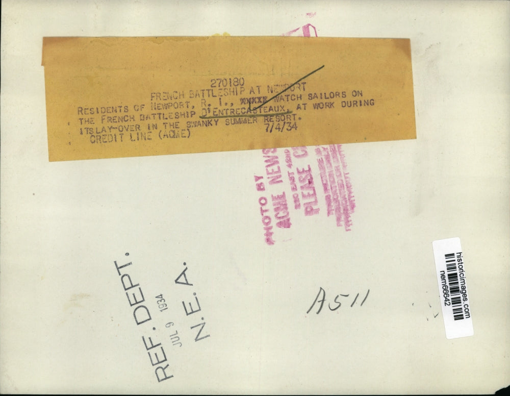 1934 Press Photo Crowds examine French Battleship D' Entrecasteaux at Newport